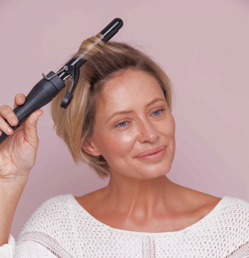 Easy Tips for Curling Short Hair : Schooled the Play